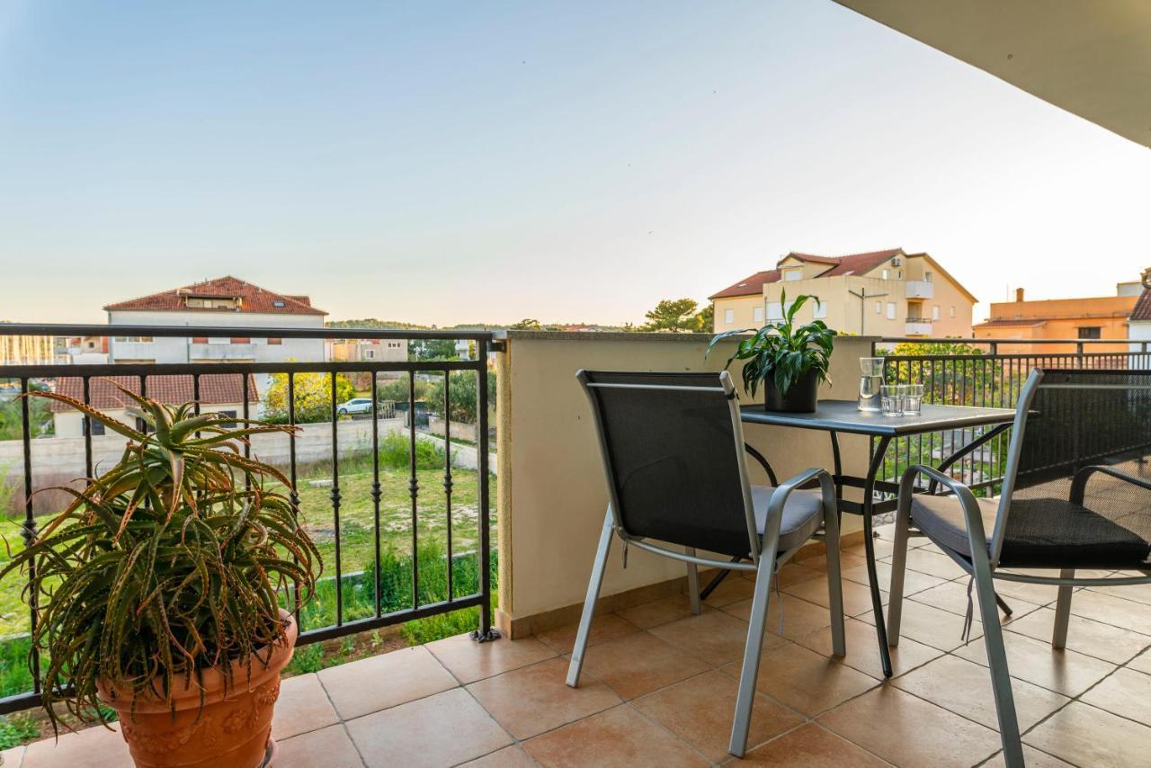 Charming Tale Apartments Modun19 Pirovac Esterno foto