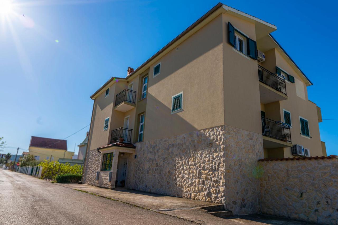 Charming Tale Apartments Modun19 Pirovac Esterno foto