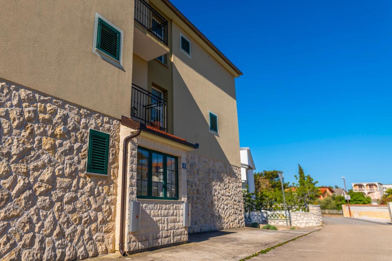 Charming Tale Apartments Modun19 Pirovac Esterno foto