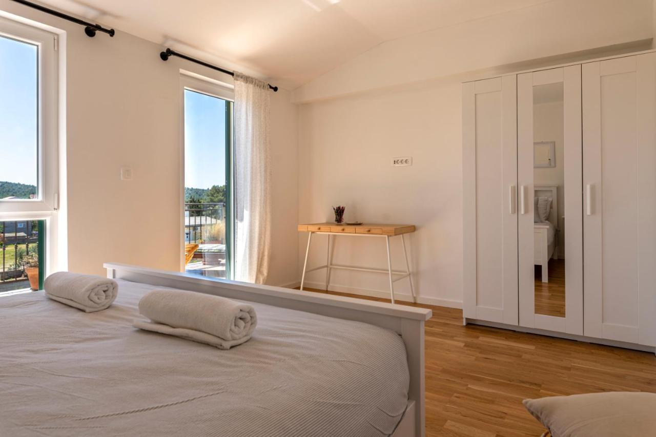 Charming Tale Apartments Modun19 Pirovac Esterno foto