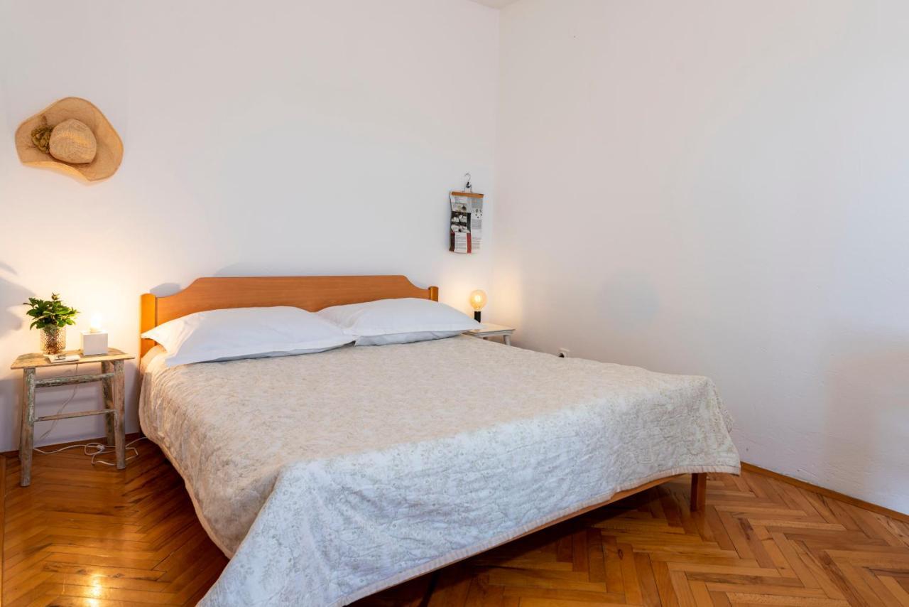 Charming Tale Apartments Modun19 Pirovac Esterno foto
