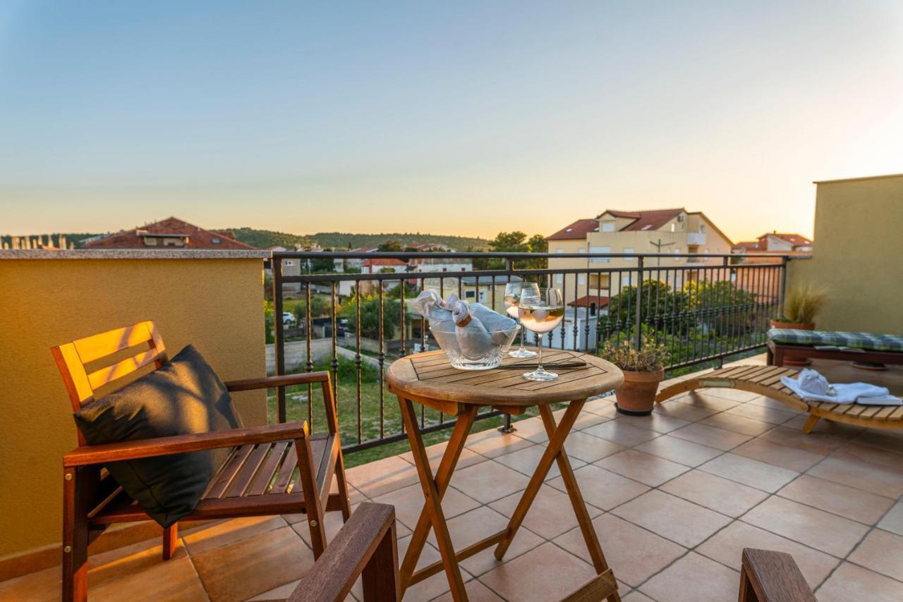 Charming Tale Apartments Modun19 Pirovac Esterno foto