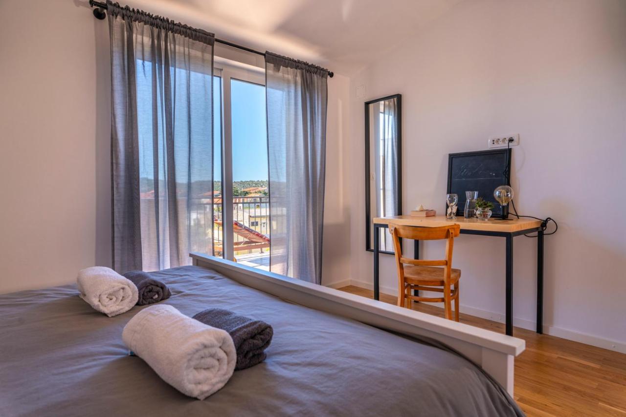 Charming Tale Apartments Modun19 Pirovac Esterno foto