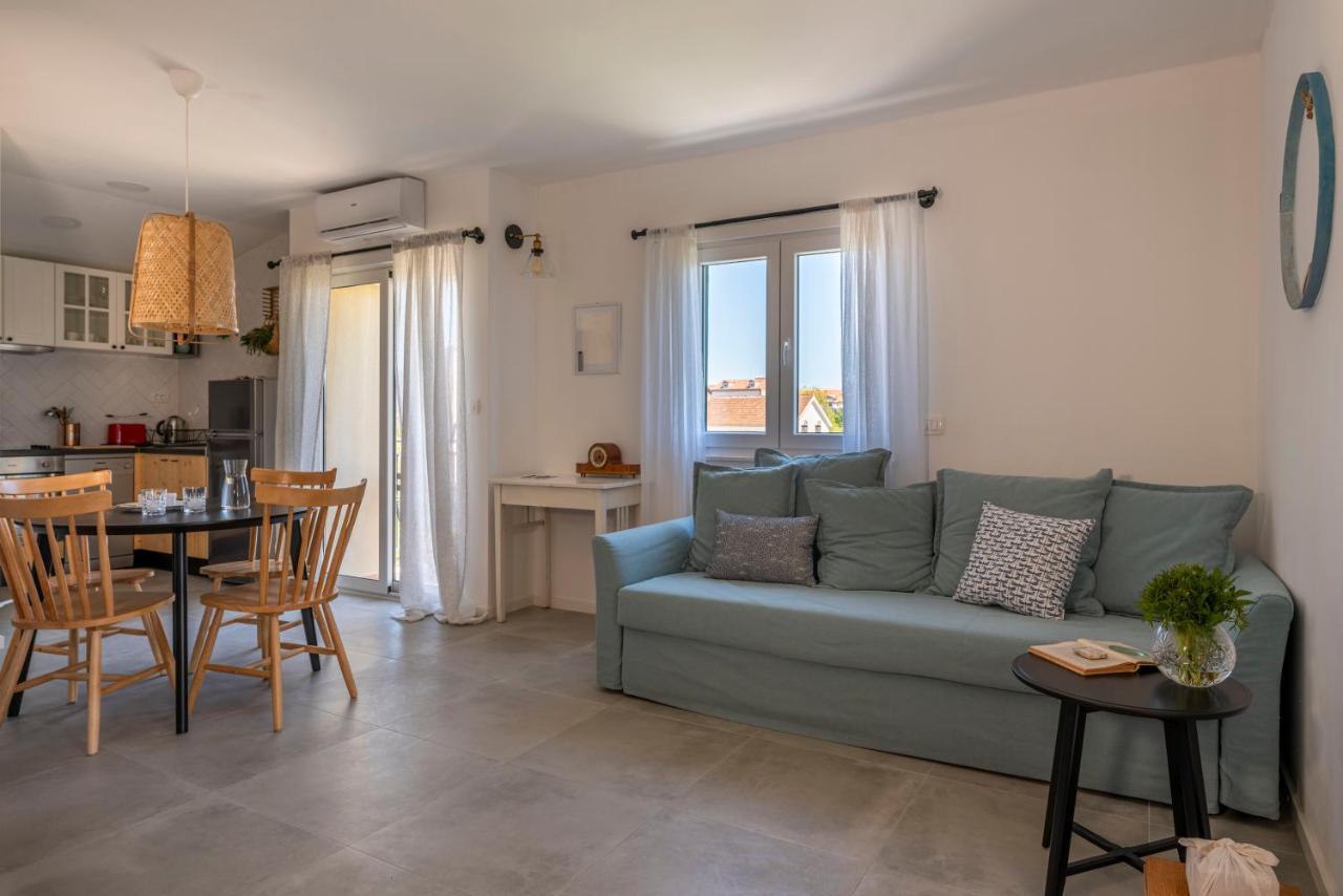 Charming Tale Apartments Modun19 Pirovac Esterno foto