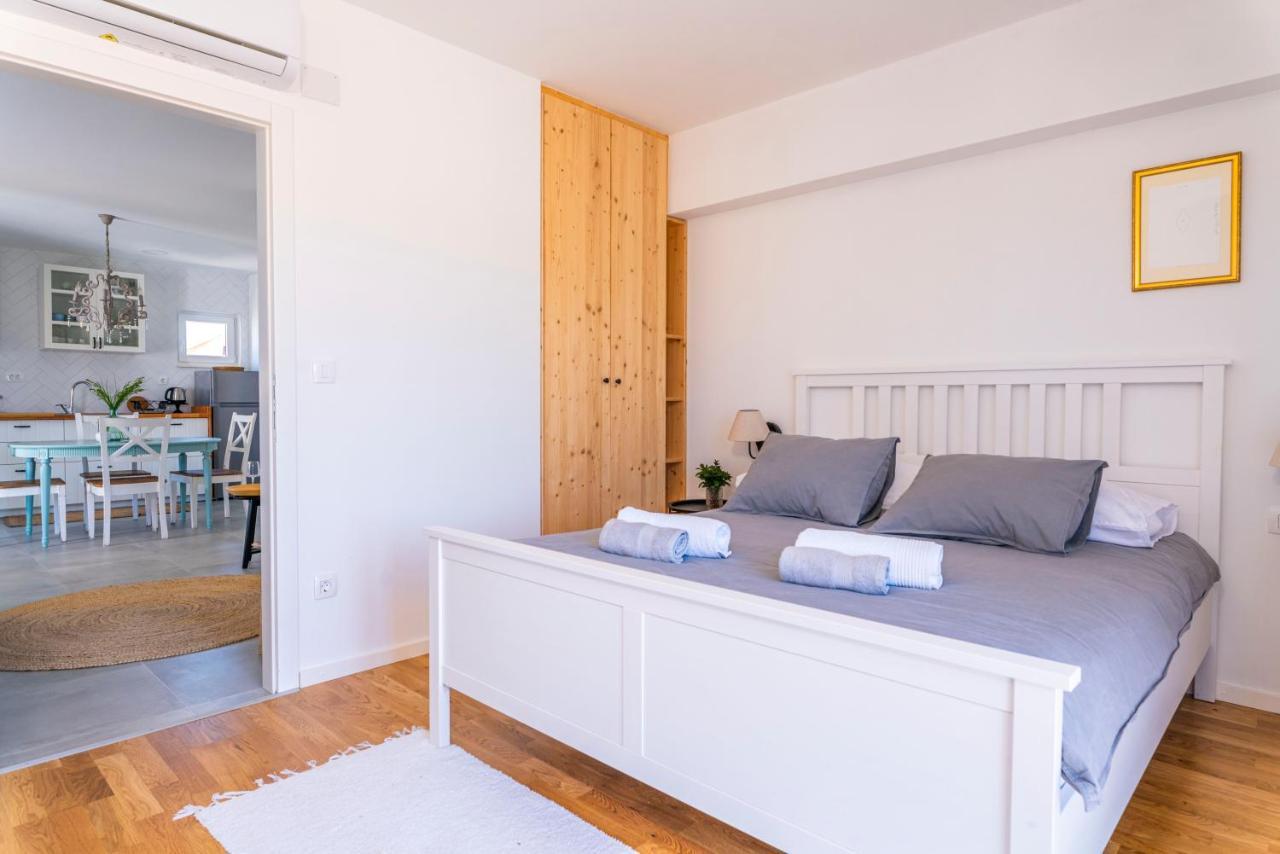 Charming Tale Apartments Modun19 Pirovac Esterno foto