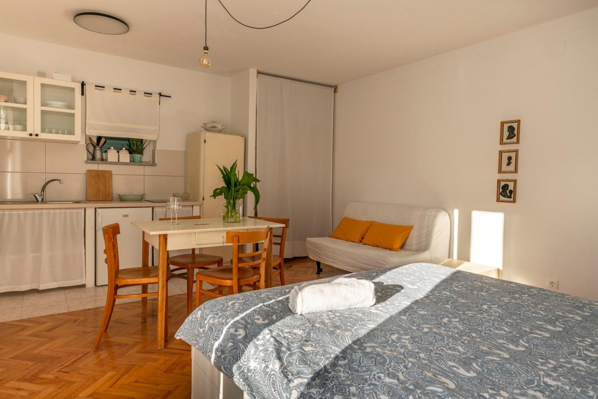 Charming Tale Apartments Modun19 Pirovac Camera foto